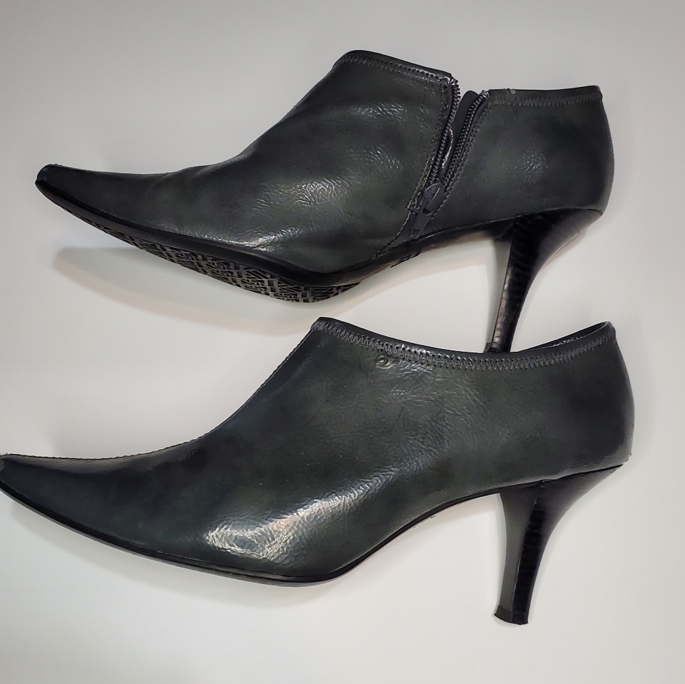 Anne Klein iflex pumps